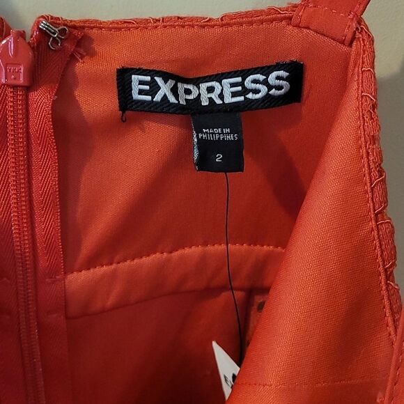 Georgeous Express lace dress Size 2 NWT - Picture 5 of 10